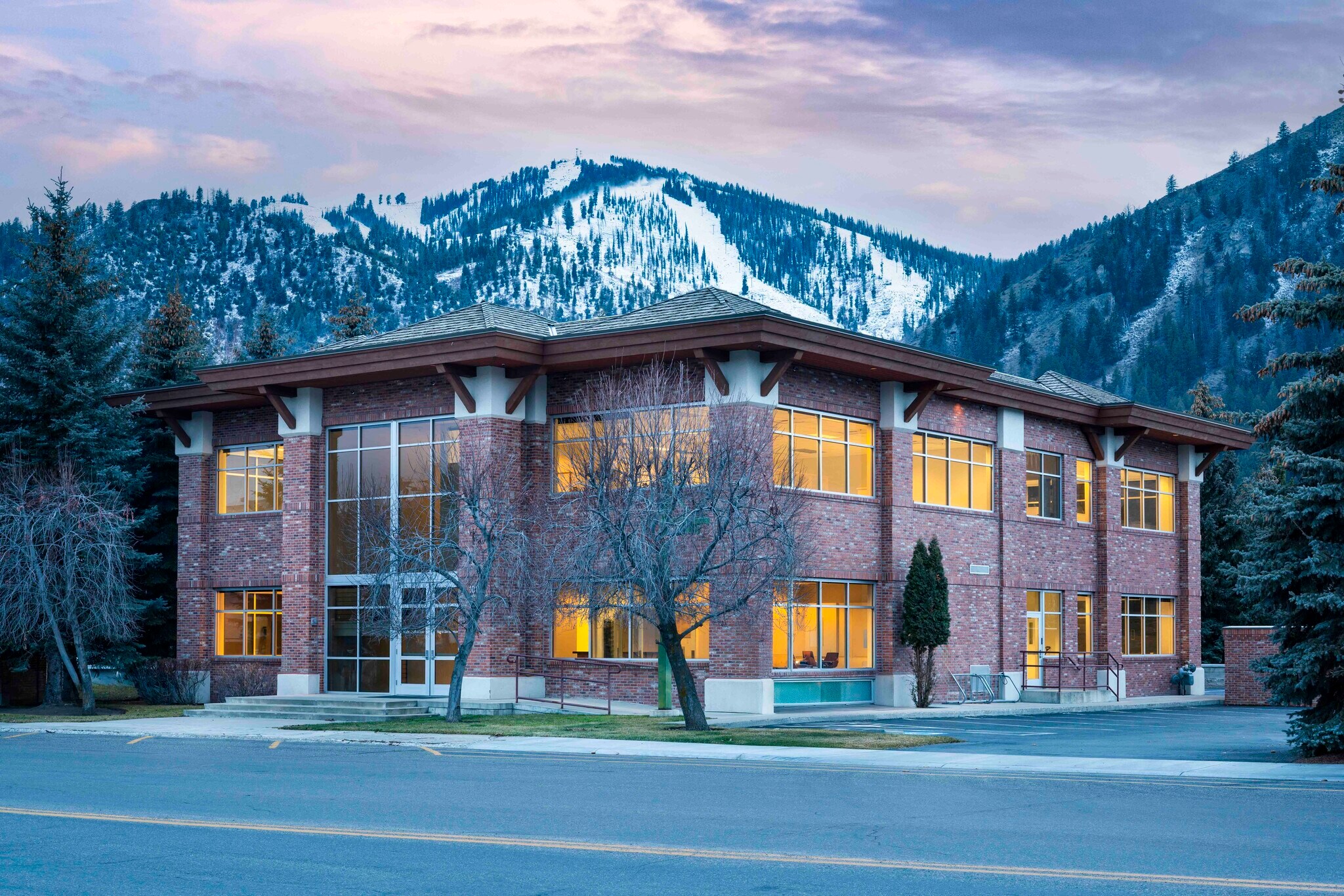 101 Lewis St, Ketchum, ID à vendre Photo principale– Image 1 sur 16