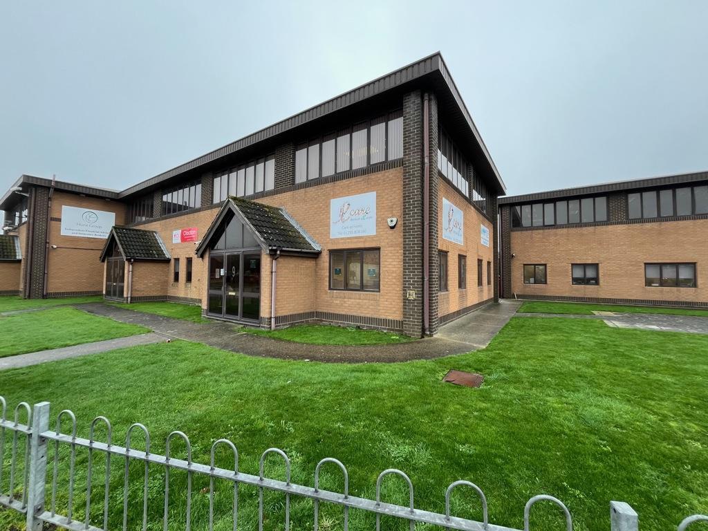 Stephenson Rd W, Clacton On Sea à louer Photo principale– Image 1 sur 10