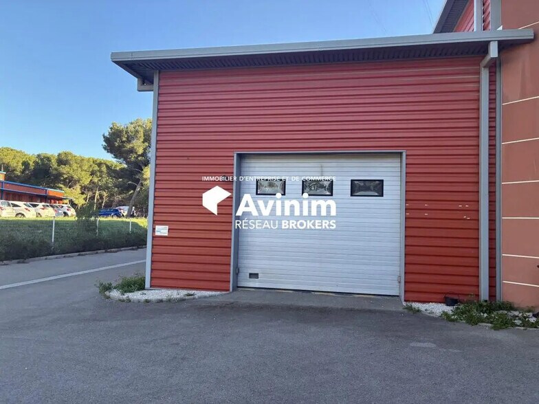 Industriel/Logistique dans Martigues à louer - Photo de l’immeuble – Image 1 sur 7