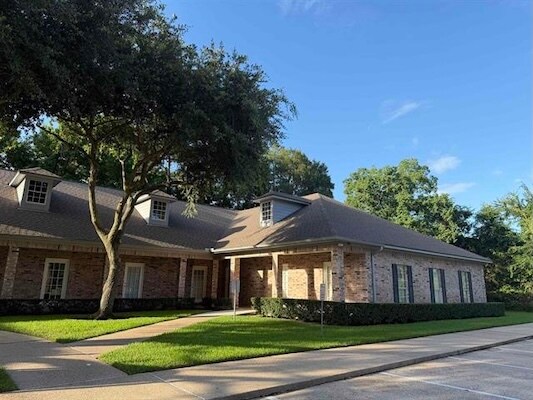 3560 Delaware St. portefeuille de 2 biens à vendre sur LoopNet.fr - Photo de l’immeuble – Image 2 sur 50