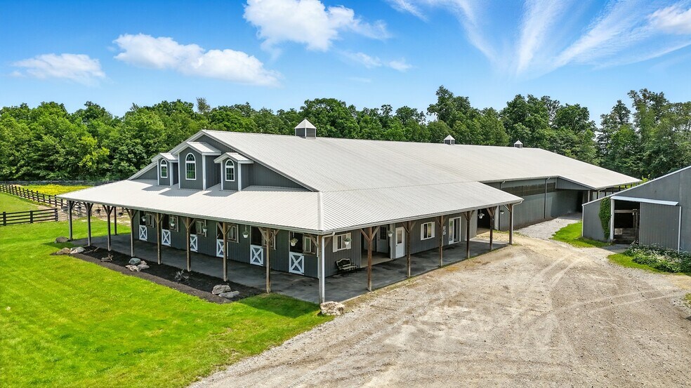 14743 Leesburg Rd, Fort Wayne, IN à vendre - Photo de l’immeuble – Image 3 sur 9