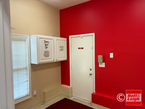 541 West Ave, Tallmadge, OH à louer Photo intérieure– Image 2 sur 5