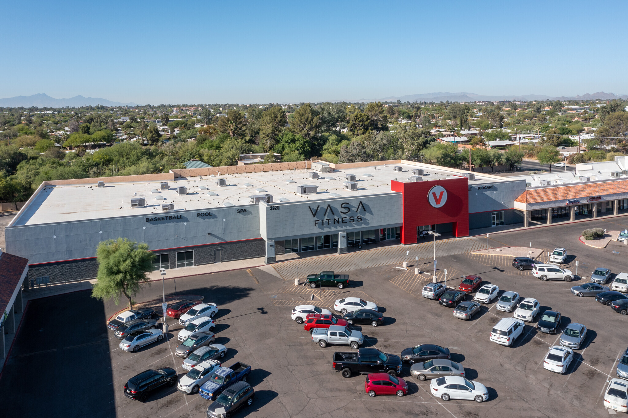 3902-3944 E Grant Rd, Tucson, AZ à louer Photo de l’immeuble– Image 1 sur 13