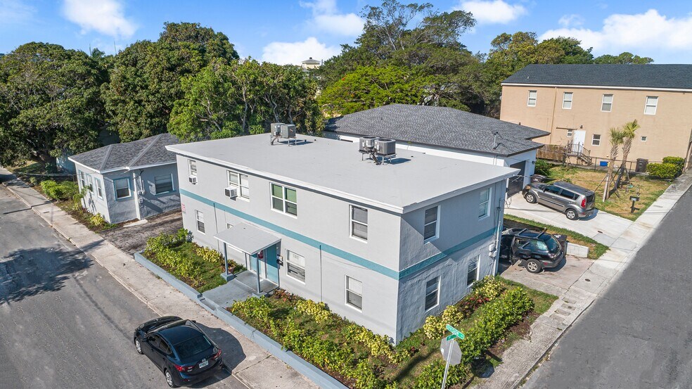 1909-1913 Division Ave, West Palm Beach, FL à vendre - Photo de l’immeuble – Image 1 sur 11