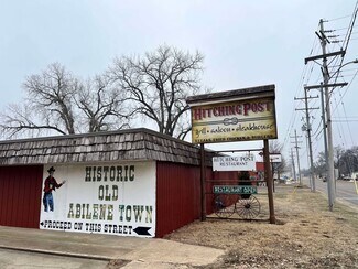Plus de détails pour 100 SE 5th St, Abilene, KS - Local commercial à louer