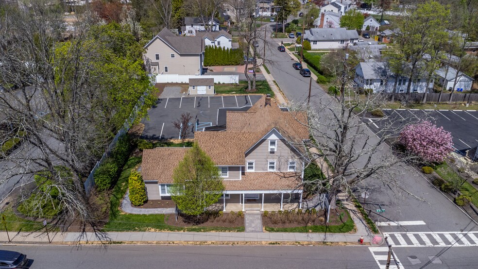 305 W Main St, Boonton, NJ à vendre - Photo de l’immeuble – Image 2 sur 10