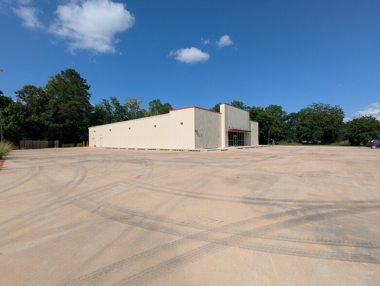 9343 2nd St, Batson, TX à louer - Photo de l’immeuble – Image 3 sur 24