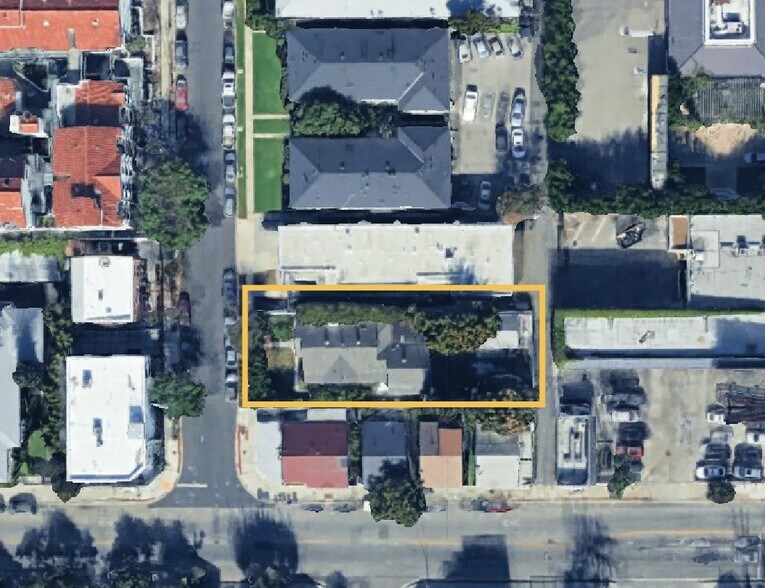 1304 N Citrus Ave, Los Angeles, CA à vendre - Photo de l’immeuble – Image 2 sur 3
