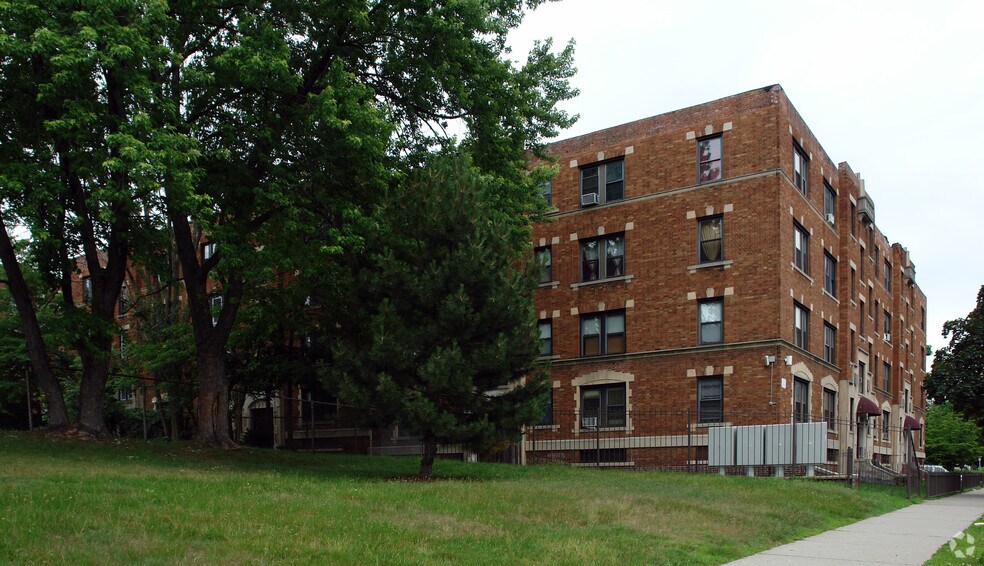282-292 Union St, Springfield, MA à vendre - Photo de l’immeuble – Image 2 sur 4