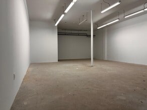 2054 Wallace Ave, Bronx, NY à louer Photo intérieure– Image 2 sur 5