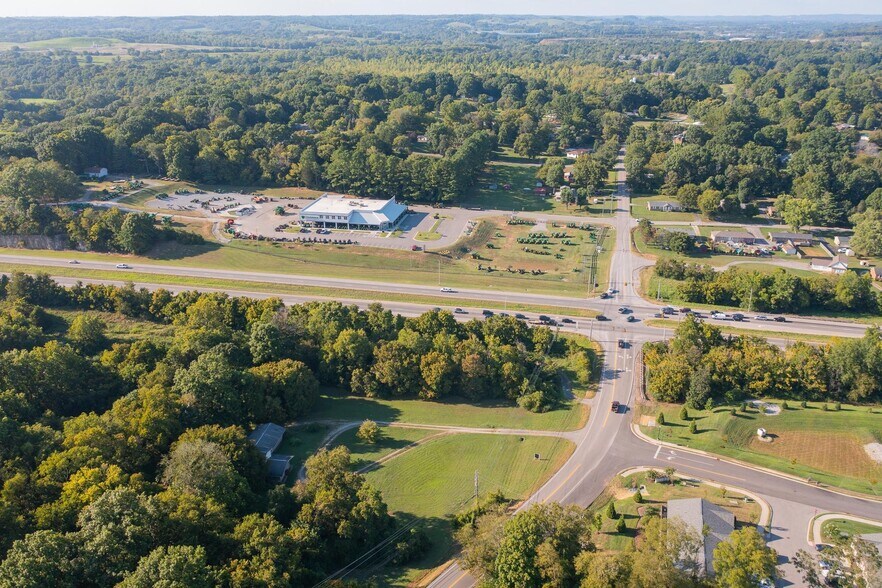 231 Theta Pike, Columbia, TN à vendre - Photo de l’immeuble – Image 3 sur 25