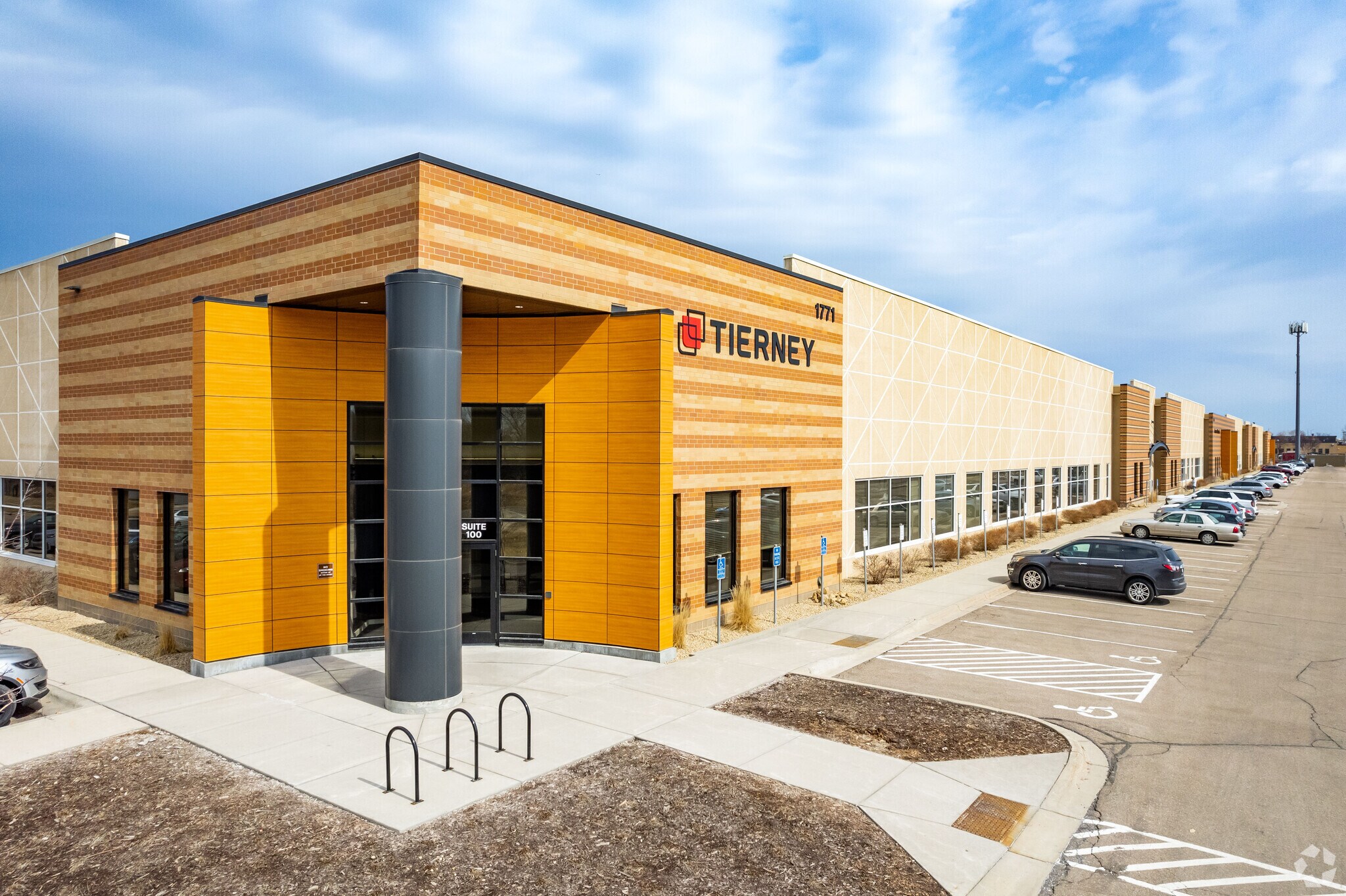 1771 Energy Park Dr, Saint Paul, MN à louer Photo de l’immeuble– Image 1 sur 11