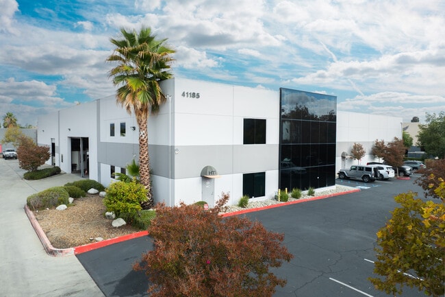Plus de détails pour 41185 Raintree Ct, Murrieta, CA - Industriel/Logistique à vendre