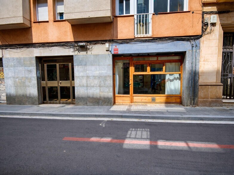 Immeuble residentiel dans Barcelone, Barcelona à vendre - Photo de l’immeuble – Image 1 sur 5