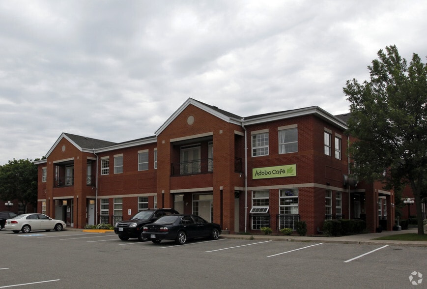 5770 Timberlea Blvd, Mississauga, ON à louer - Photo de l’immeuble – Image 2 sur 8