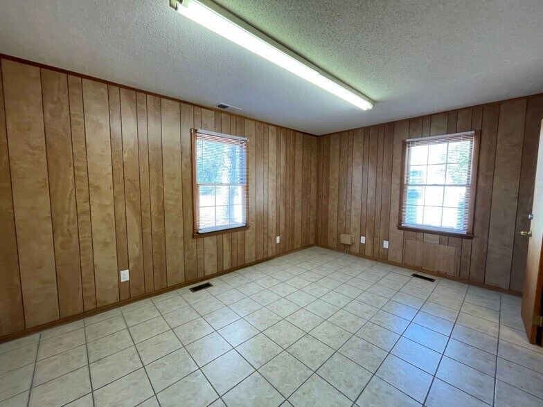 399 Johnson Blvd, Jacksonville, NC à louer - Photo de l’immeuble – Image 2 sur 9