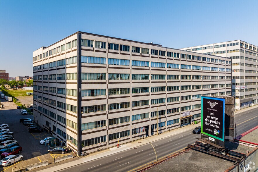 9400 Boul Saint-Laurent, Montréal, QC à louer - Photo de l’immeuble – Image 2 sur 6