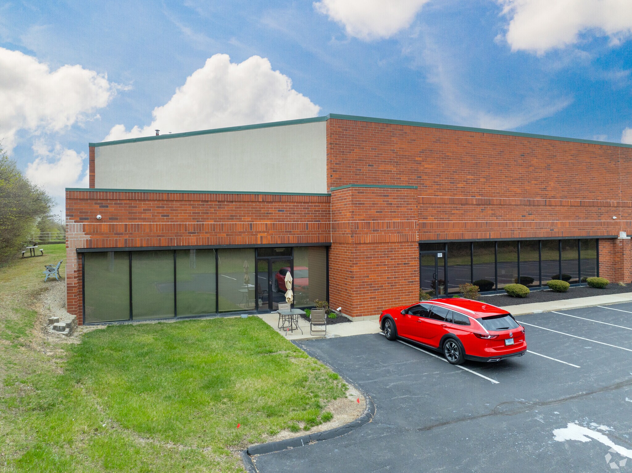 5406-5474 Spellmire Dr, West Chester, OH à louer Photo principale– Image 1 sur 13