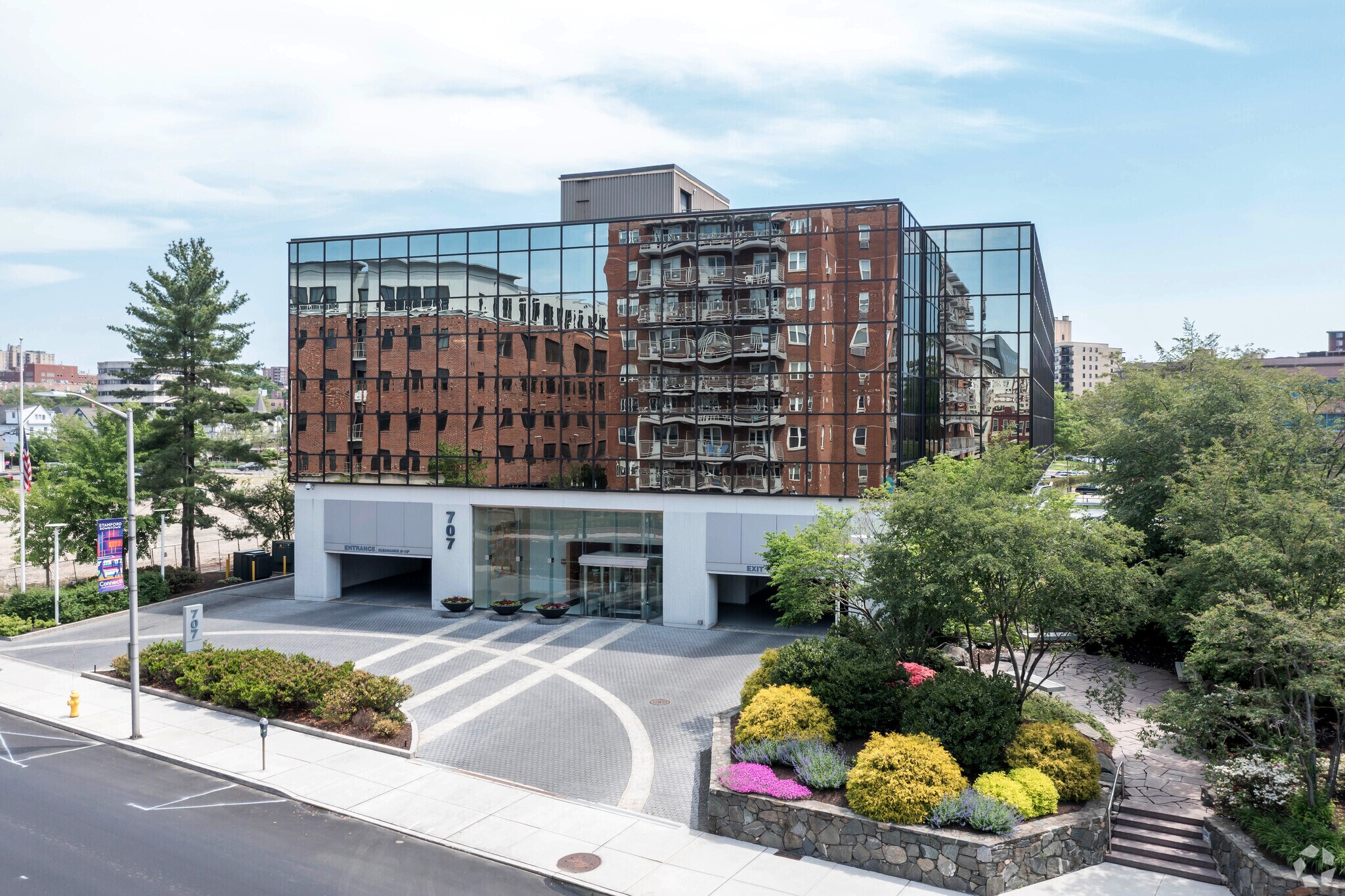 707 Summer St, Stamford, CT à louer Photo principale– Image 1 sur 11
