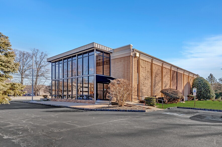 1650 NJ-35, Middletown, NJ à louer - Photo de l’immeuble – Image 1 sur 2