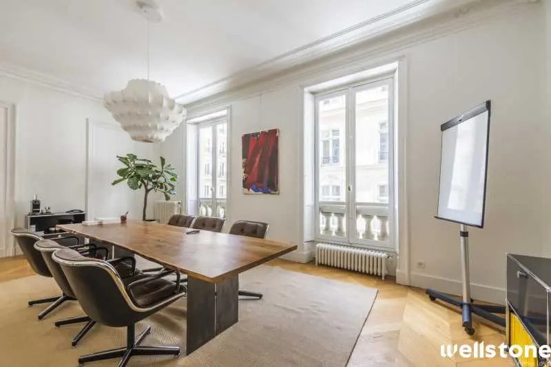 6 Rue Roquépine, Paris à vendre - Photo de l’immeuble – Image 2 sur 13