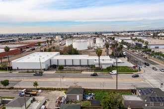 13501 S Main St, Los Angeles, CA à louer Photo intérieure– Image 2 sur 6