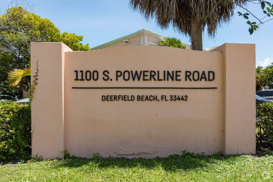 1100 S Powerline Rd, Deerfield Beach, FL à louer - Photo de l’immeuble – Image 2 sur 17