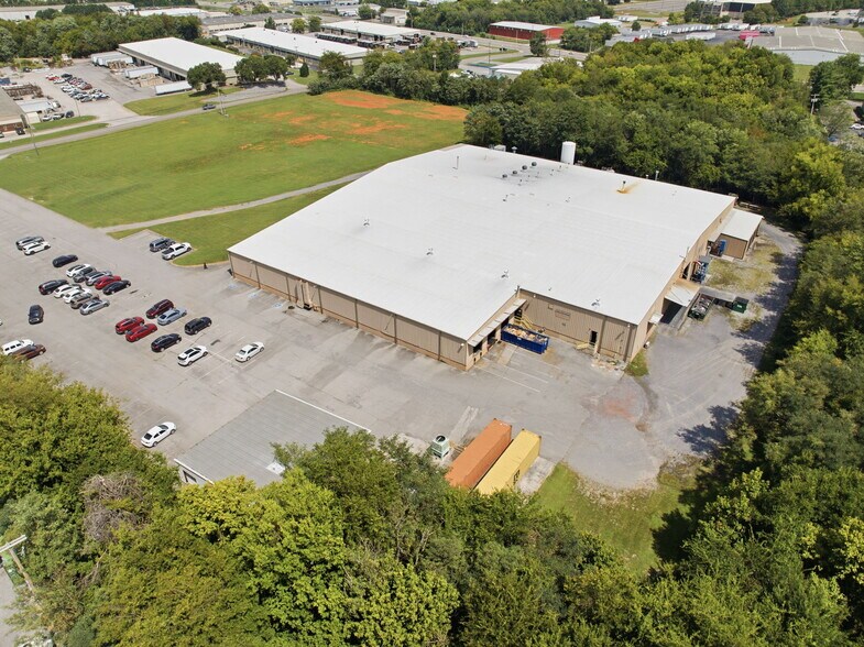 1709 Henry G. Lane St, Maryville, TN à vendre - Photo de l’immeuble – Image 3 sur 14