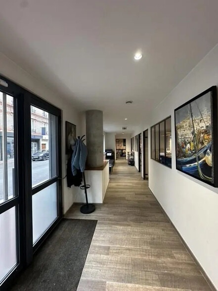 Local commercial dans Vanves à vendre - Photo de l’immeuble – Image 2 sur 3