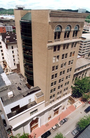 109 Capitol St, Charleston, WV à louer - Photo de l’immeuble – Image 2 sur 8