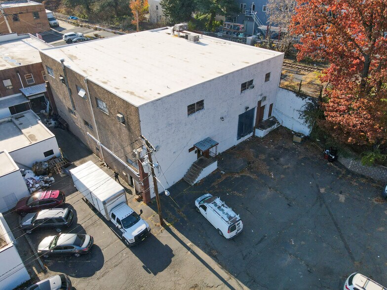 115 Roosevelt Ave, Belleville, NJ à louer - Photo de l’immeuble – Image 2 sur 9