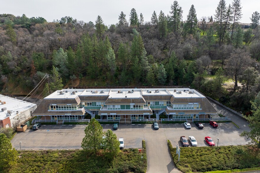 344 Placerville Dr, Placerville, CA à louer - Photo de l’immeuble – Image 3 sur 19