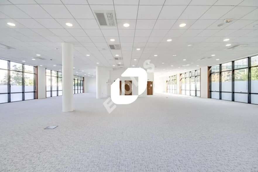 Bureau dans Noisy-le-Grand à louer - Photo intérieure – Image 2 sur 5