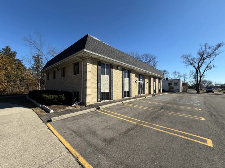 26440 Southfield Rd, Lathrup Village, MI à louer - Photo de l’immeuble – Image 2 sur 19