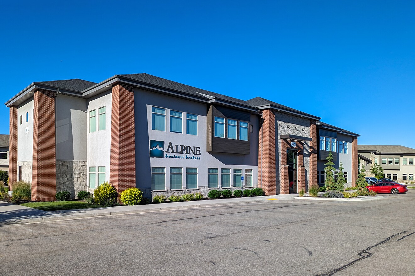 240 N 1200 E, Lehi, UT à vendre Photo principale– Image 1 sur 85