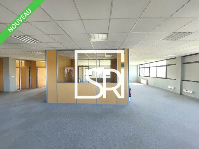 Plus de détails pour Bureau à louer