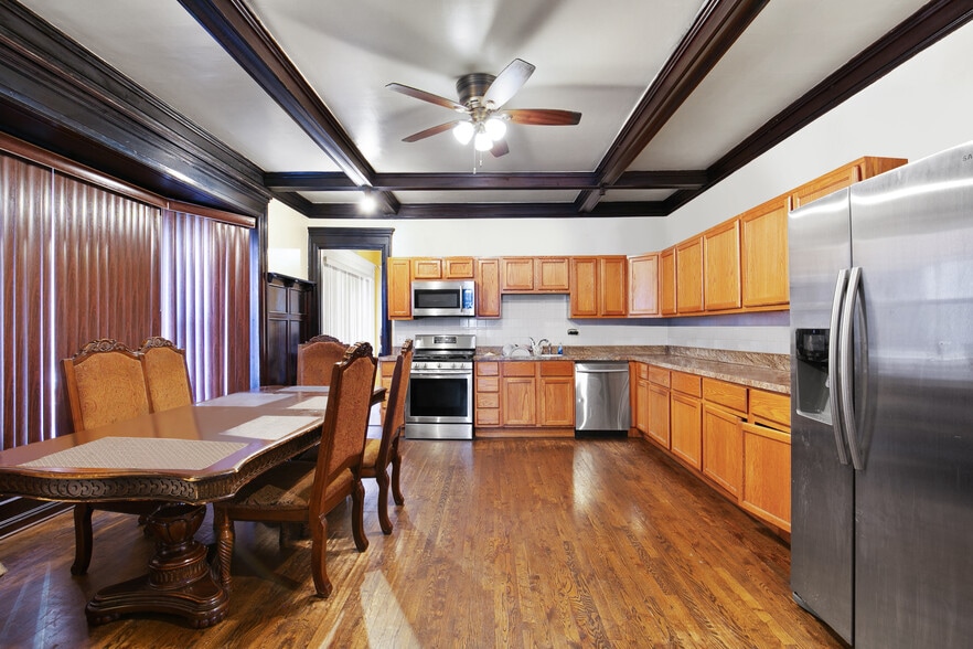 1036 E Hyde Park Blvd, Chicago, IL à vendre - Photo de l’immeuble – Image 3 sur 5