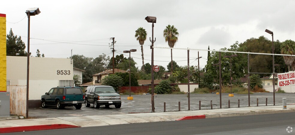 9533 Atlantic Blvd, South Gate, CA à vendre - Photo de l’immeuble – Image 3 sur 29