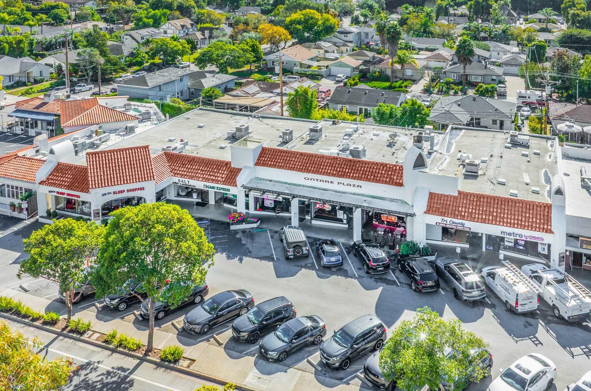 3609-3617 State St, Santa Barbara, CA à vendre Photo de l’immeuble– Image 1 sur 4