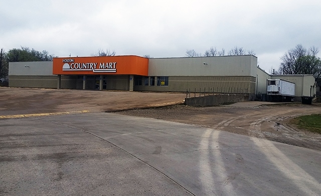 112 US Highway 75, Holton, KS à vendre - Photo principale – Image 1 sur 7