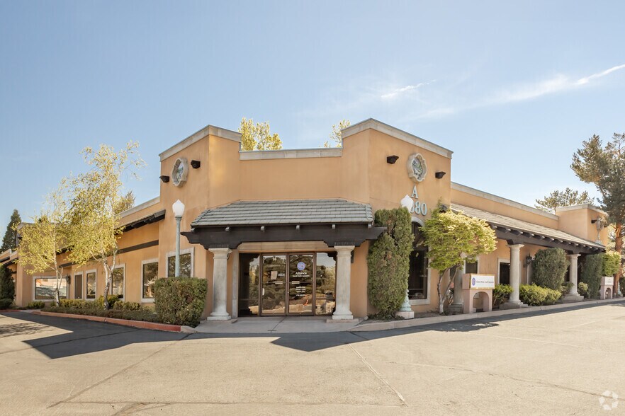 6880 S McCarran Blvd, Reno, NV à louer - Photo principale – Image 1 sur 4