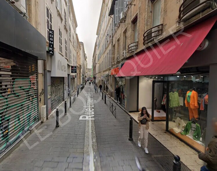 Local commercial dans Marseille à vendre - Photo de l’immeuble – Image 1 sur 2