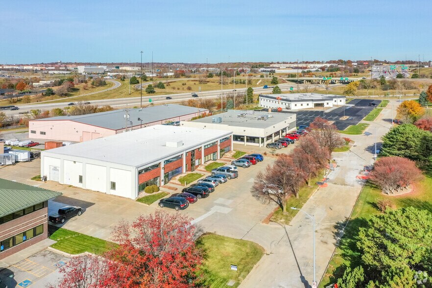 4928-4944 S 114th St, Omaha, NE à louer - Photo de l’immeuble – Image 3 sur 10