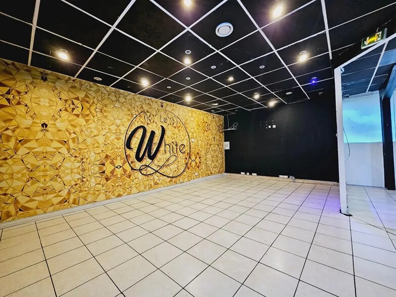 Local d'activités dans Bourges à vendre - Photo intérieure – Image 3 sur 8