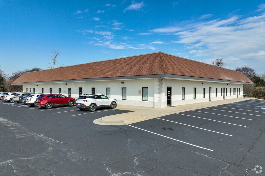 922 E Jefferson St, Americus, GA à louer - Photo de l’immeuble – Image 3 sur 17