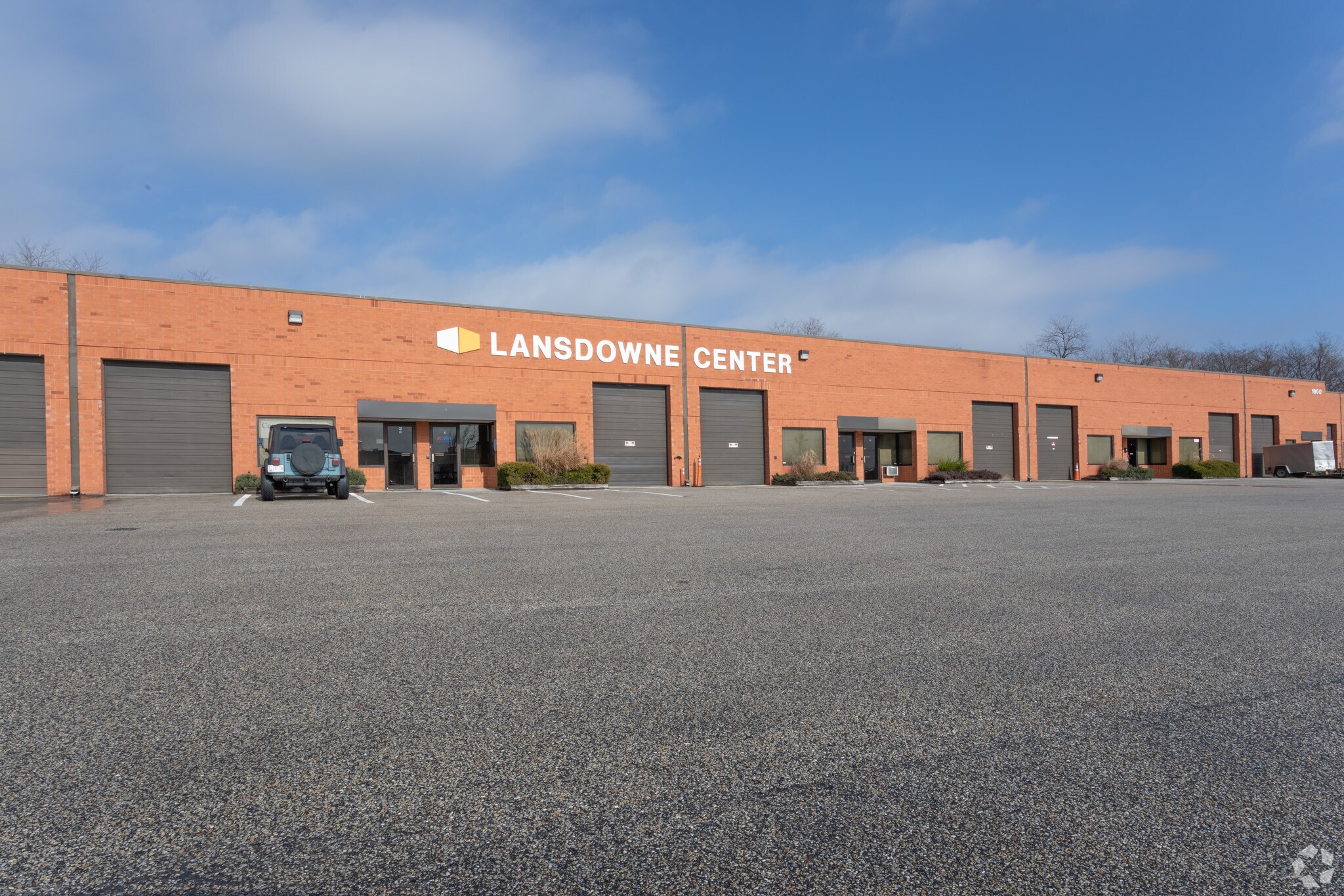 1900 Lansdowne Rd, Lansdowne, MD à louer Photo de l’immeuble– Image 1 sur 3