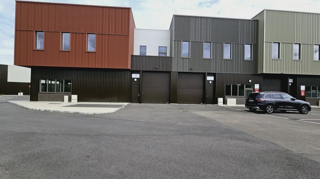 Plus de détails pour 10 Boulevard De La Communauté, Buchelay - Local d’activités à vendre