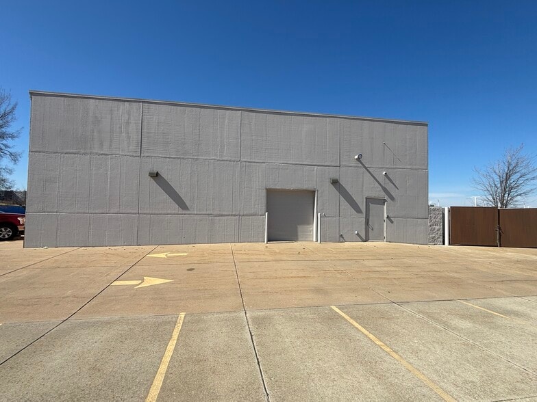 841 Broadmeadow Rd, Rantoul, IL à louer - Photo de l’immeuble – Image 3 sur 17
