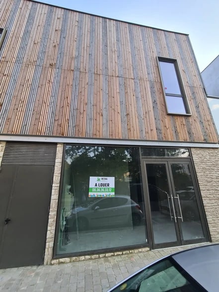 Services hôteliers dans Le Chesnay-Rocquencourt à vendre - Photo de l’immeuble – Image 2 sur 4