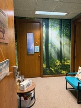 8320 N Oak Tfwy, Kansas City, MO à louer Photo intérieure– Image 2 sur 7